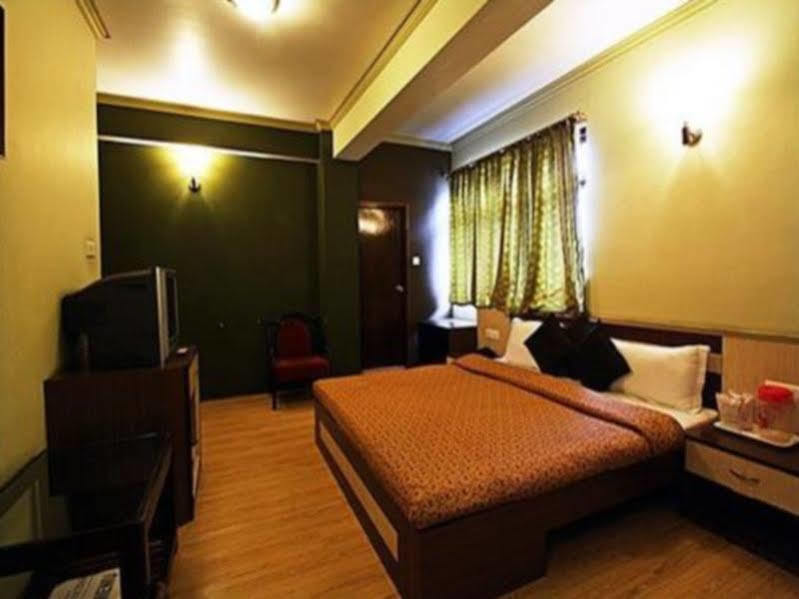Fabhotel Palzor Stadium Road Гангток Экстерьер фото